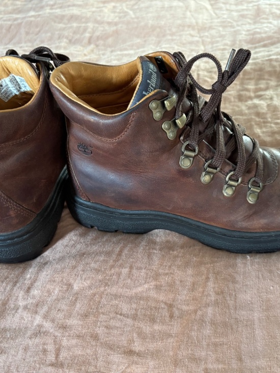 Vintage timberlands main image 5